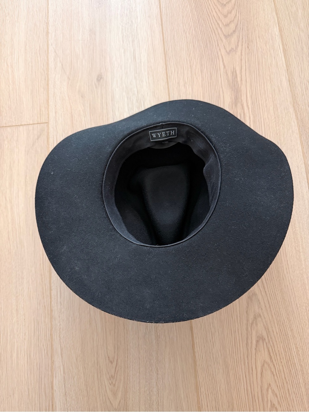 GUC Classic Wide-Brim Fedora Hat - Picture 2 of 4